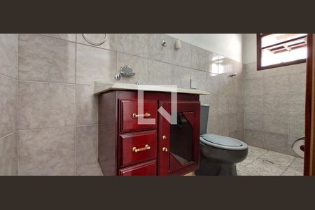 Casa à venda com 315m², 3 quartos e 4 vagasBanheiro 4 Edícula