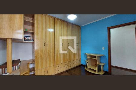 Casa à venda com 315m², 3 quartos e 4 vagasQuarto suíte 2