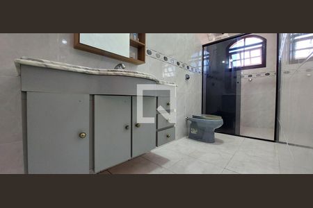 Casa à venda com 315m², 3 quartos e 4 vagasBanheiro Quarto 3 suíte