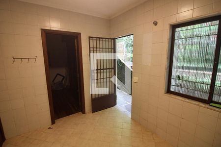 Casa à venda com 395m², 4 quartos e sem vagaÁrea de Serviço