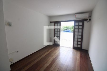Casa à venda com 395m², 4 quartos e sem vagaSuíte 4