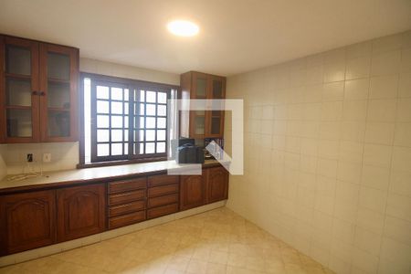 Casa à venda com 395m², 4 quartos e sem vagaCozinha