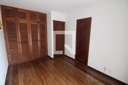 Casa à venda com 395m², 4 quartos e sem vagaSuíte 3