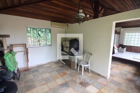 Casa à venda com 395m², 4 quartos e sem vagaChalé