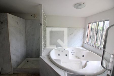 Casa à venda com 395m², 4 quartos e sem vagaHidromassagem