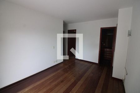 Casa à venda com 395m², 4 quartos e sem vagaSuíte 4