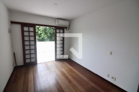 Casa à venda com 395m², 4 quartos e sem vagaSuíte 4