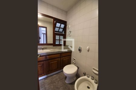 Casa à venda com 395m², 4 quartos e sem vagaBanheiro da Suíte 4