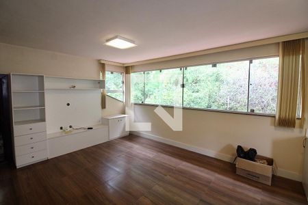 Casa à venda com 395m², 4 quartos e sem vagaEscritório