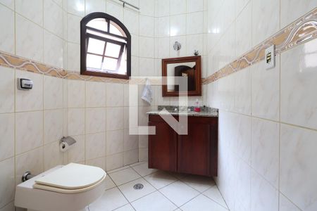 Casa à venda com 218m², 3 quartos e 3 vagasBanheiro