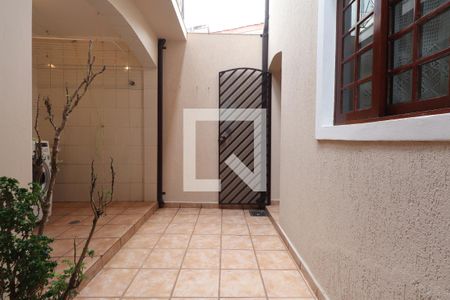 Casa à venda com 218m², 3 quartos e 3 vagasLavanderia