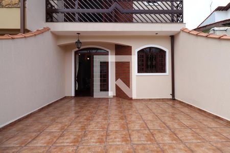 Casa à venda com 218m², 3 quartos e 3 vagasÁrea comum