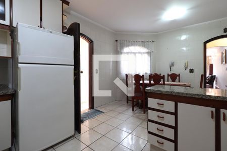 Casa à venda com 218m², 3 quartos e 3 vagasCozinha