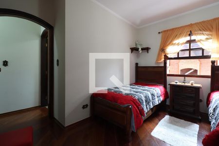 Casa à venda com 218m², 3 quartos e 3 vagasQuarto 2