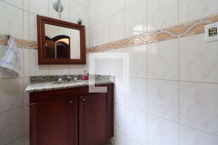 Casa à venda com 218m², 3 quartos e 3 vagasBanheiro