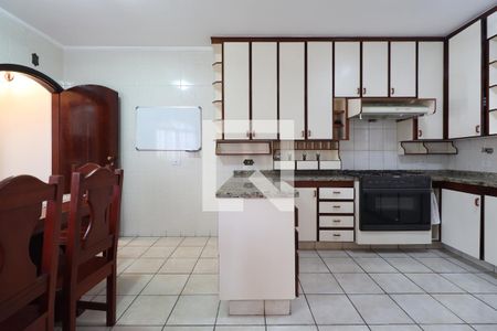 Casa à venda com 218m², 3 quartos e 3 vagasCozinha