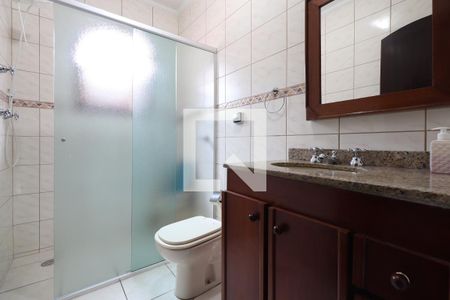 Casa à venda com 218m², 3 quartos e 3 vagasBanheiro 2