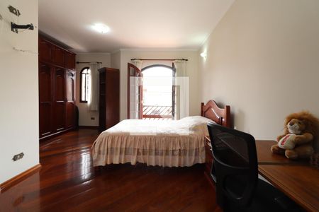 Casa à venda com 218m², 3 quartos e 3 vagasQuarto 3