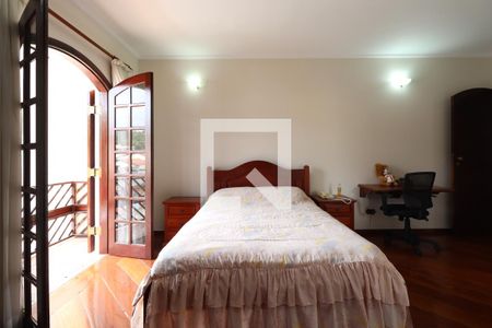 Casa à venda com 218m², 3 quartos e 3 vagasQuarto 3