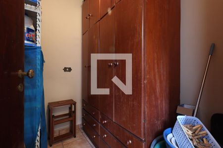 Casa à venda com 218m², 3 quartos e 3 vagasQuarto de Serviço