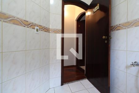 Casa à venda com 218m², 3 quartos e 3 vagasBanheiro