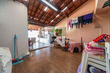 Apartamento à venda com 139m², 2 quartos e 2 vagasÁrea de Serviço