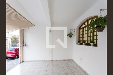 Casa à venda com 4 quartos, 210m² em Penha de França, São Paulo