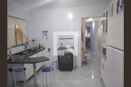 Casa à venda com 4 quartos, 200m² em Sapopemba, São Paulo