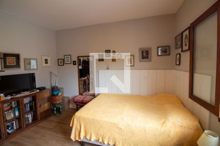 Casa à venda com 300m², 4 quartos e 4 vagas Casa à venda com 300m², 4 quartos e 4 vagasQuarto 1 - Suíte 1