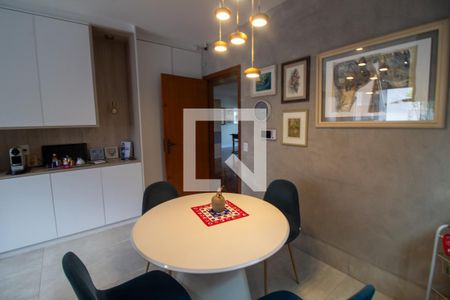 Casa à venda com 300m², 4 quartos e 4 vagas Casa à venda com 300m², 4 quartos e 4 vagasCopa