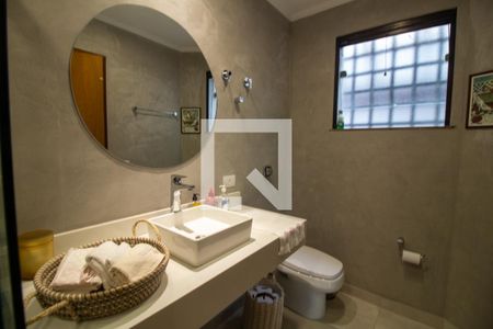 Casa à venda com 300m², 4 quartos e 4 vagas Casa à venda com 300m², 4 quartos e 4 vagasBanheiro 2