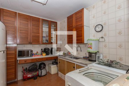 Casa à venda com 193m², 3 quartos e 3 vagasCozinha casa 2