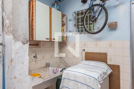 Casa à venda com 193m², 3 quartos e 3 vagasArea de Serviços casa 2