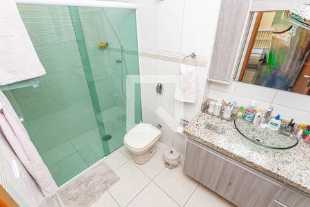 Casa à venda com 193m², 3 quartos e 3 vagasBanheiro