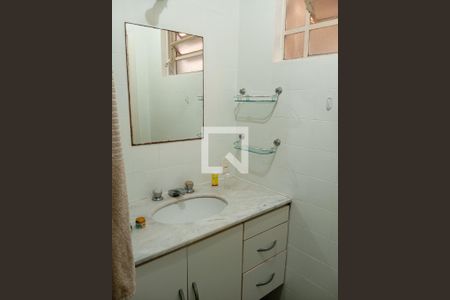 Banheiro 1 de casa à venda com 3 quartos, 180m² em Cidade Monções, São Paulo