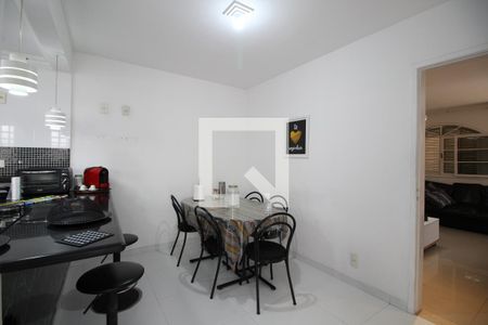 Casa à venda com 163m², 3 quartos e 1 vagaCopa