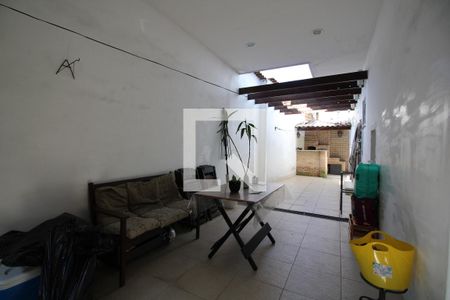 Casa à venda com 163m², 3 quartos e 1 vagaGaragem