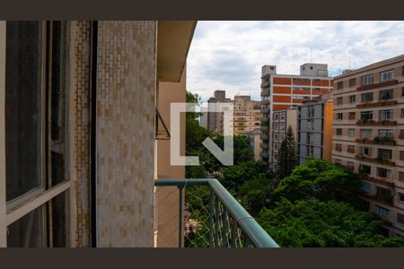 Apartamento à venda com 135m², 2 quartos e sem vaga Apartamento à venda com 135m², 2 quartos e sem vagaVaranda