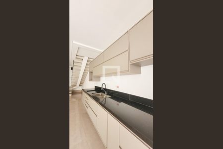 Cozinha de casa de condomínio para alugar com 3 quartos, 245m² em Parque Taquaral, Campinas