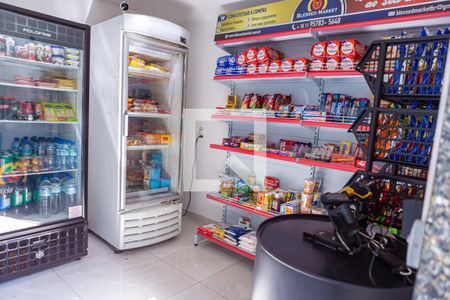 Apartamento à venda com 44m², 2 quartos e sem vagaMini Mercado