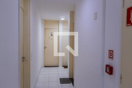Apartamento à venda com 44m², 2 quartos e sem vagaÁrea comum
