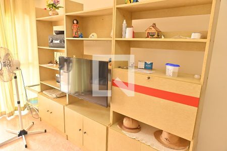 Sala de apartamento para alugar com 3 quartos, 146m² em Caiçara, Praia Grande