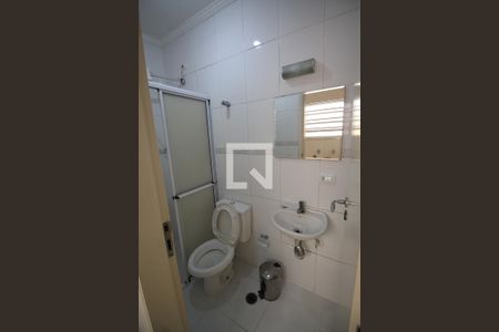 Casa à venda com 300m², 4 quartos e 4 vagasBanheiro de Serviço