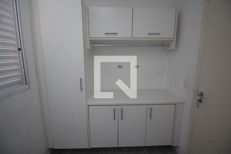 Casa à venda com 300m², 4 quartos e 4 vagasQuarto de Serviço