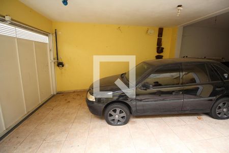 Casa à venda com 300m², 4 quartos e 4 vagasGaragem