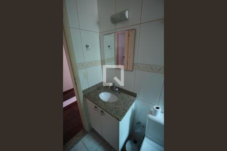 Casa à venda com 300m², 4 quartos e 4 vagasBanheiro