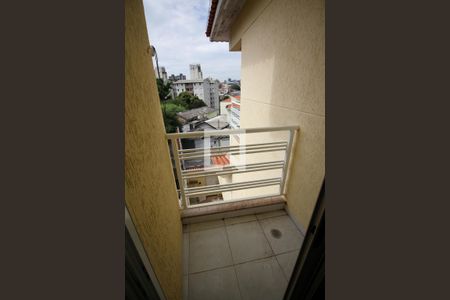 Casa à venda com 300m², 4 quartos e 4 vagasSuíte 2 varanda
