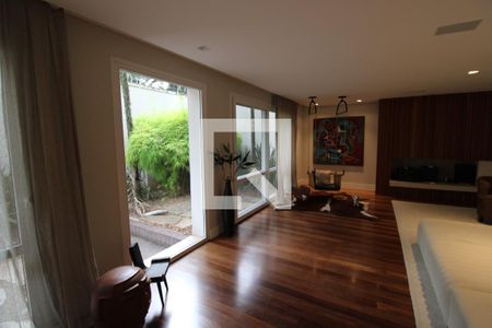 Sala de casa à venda com 5 quartos, 600m² em Cidade Jardim, São Paulo