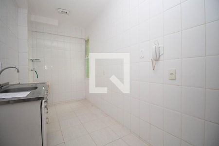 Apartamento à venda com 48m², 2 quartos e 1 vaga Apartamento à venda com 48m², 2 quartos e 1 vagaCozinha e Área de Serviço