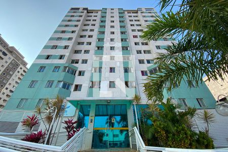 Apartamento à venda com 48m², 2 quartos e 1 vaga Apartamento à venda com 48m², 2 quartos e 1 vagaFachada